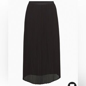 Aritzia Black Pleated Skirt XS